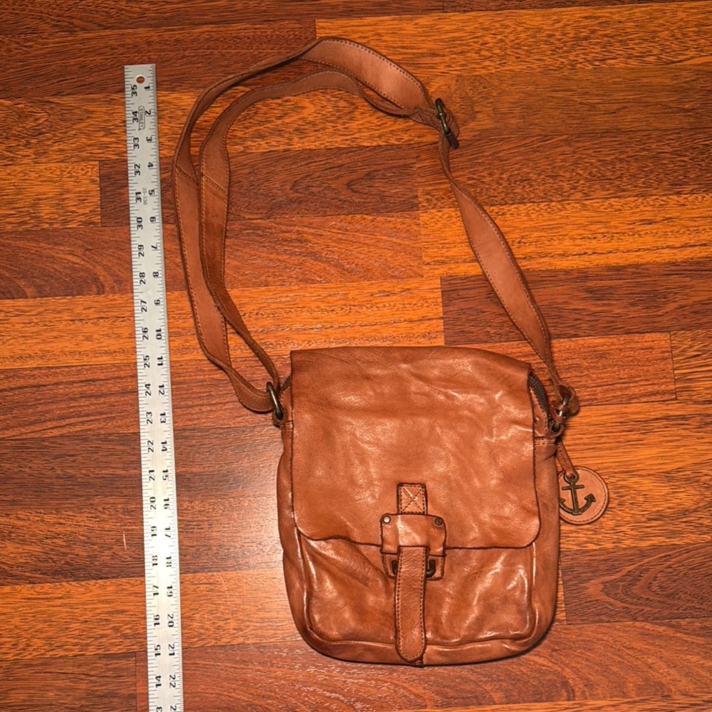 Harbour 2nd Brown Leather Satchel with Adjustable Strap and Vintage Design